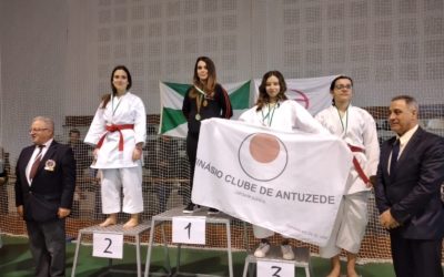 Atleta Matilde Rodrigues do Centro Bujutsu de Mangualde, arrecada dois primeiros lugare